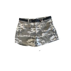 American Eagle Super Hi-Rise Festival‎ Stretch Camo Shorts